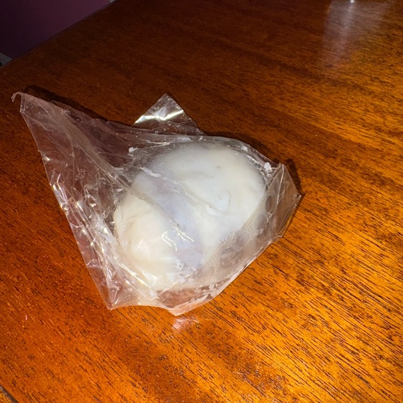 Lush Body Butter Scrubee - Picture 3 of 4